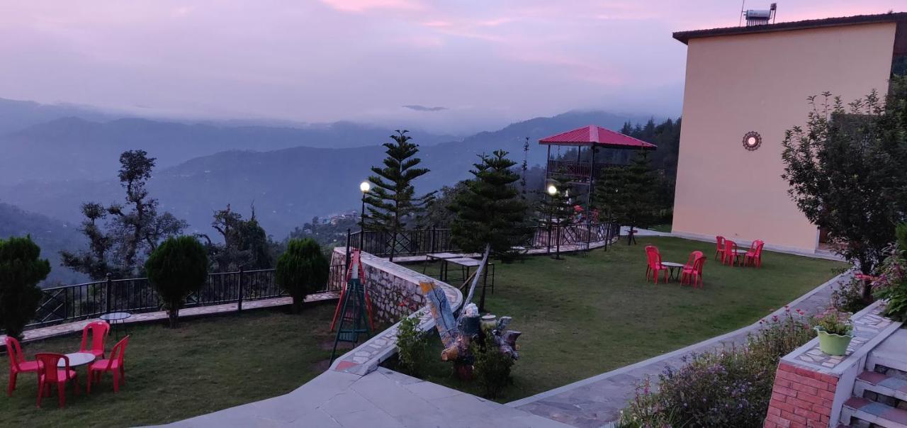 Mist n Meadows Resort Rājgarh Zewnętrze zdjęcie