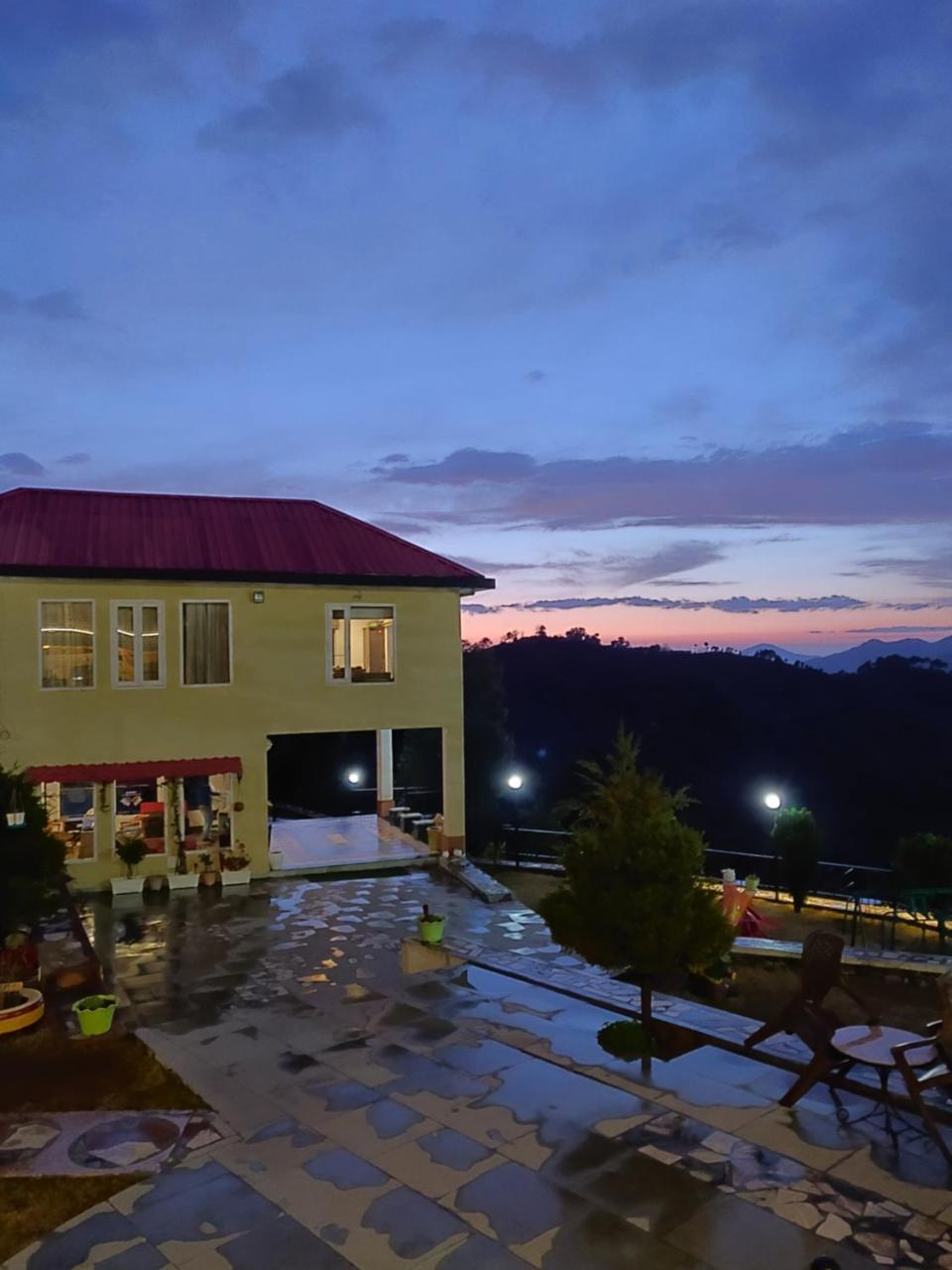 Mist n Meadows Resort Rājgarh Zewnętrze zdjęcie