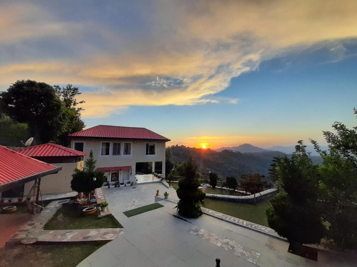 Mist n Meadows Resort Rājgarh Zewnętrze zdjęcie