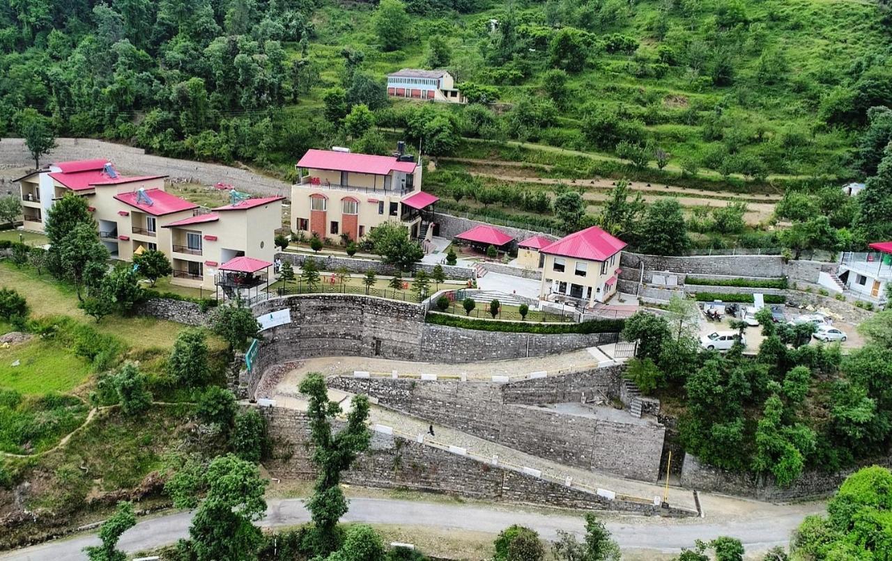 Mist n Meadows Resort Rājgarh Zewnętrze zdjęcie